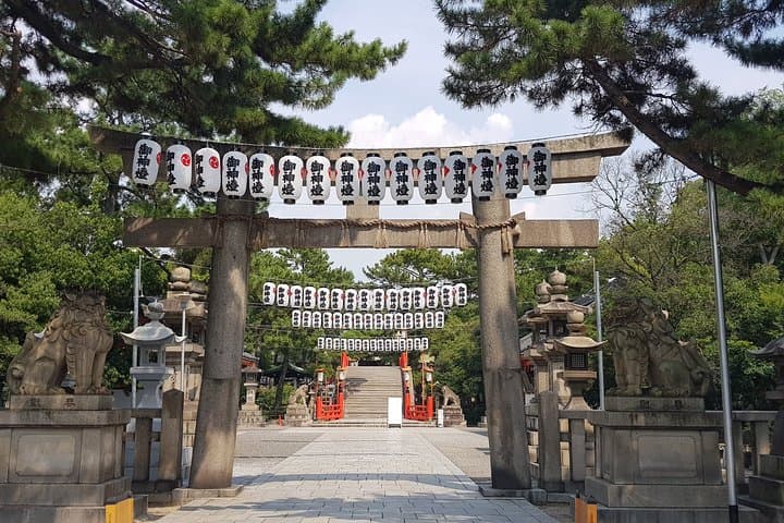 Private Car Full Day Tour of Osaka Temples, Gardens and Kofun Tombs — photo 7