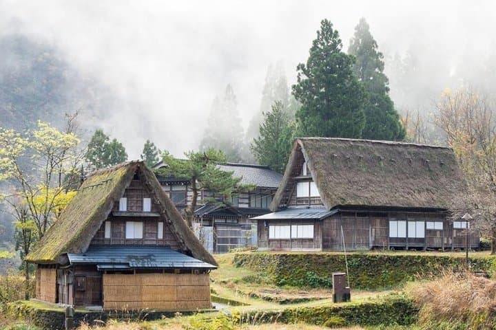 Private Tour of Shirakawago and Gokayama from Kanazawa — photo 11