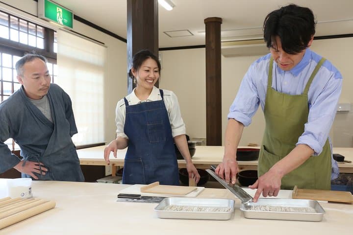 Izushi soba making experience local tour & guide — photo 6