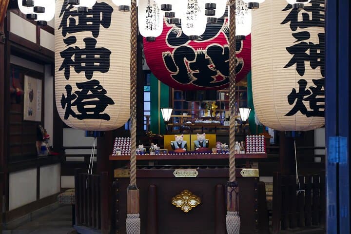 Osaka Castle and Sumiyoshi Taisha Shrine Private Half-Day Tour — photo 11