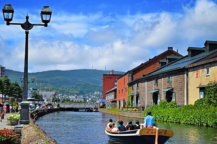 Otaru 6hr Private Trip with Government-Licensed Guide — photo 4