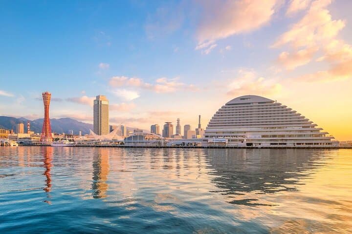 Arrival Private Transfers from Kobe Airport UKB to Kobe City in Business Car — photo 6