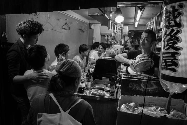 Private Shinjuku Nightlife Walking Tour & Golden-Gai Bar Crawl — photo 7