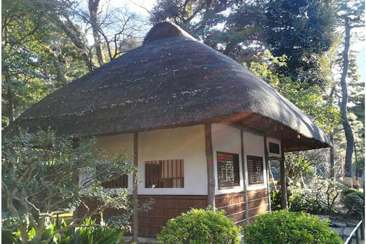 Tokyo highlights, Korakuen Garden, Kagurazaka Backstreet Walking — photo 5