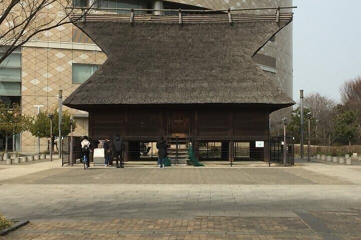 Full-Day Private Guided Tour to Osaka Castle — photo 3