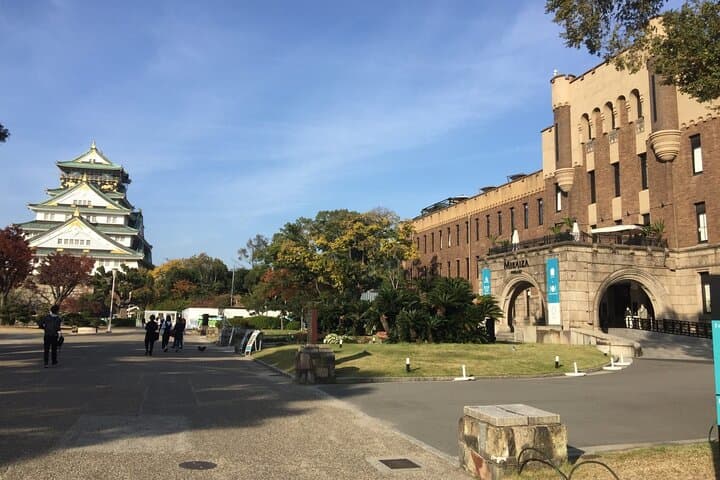 Full-Day Private Guided Tour to Osaka Castle — photo 9