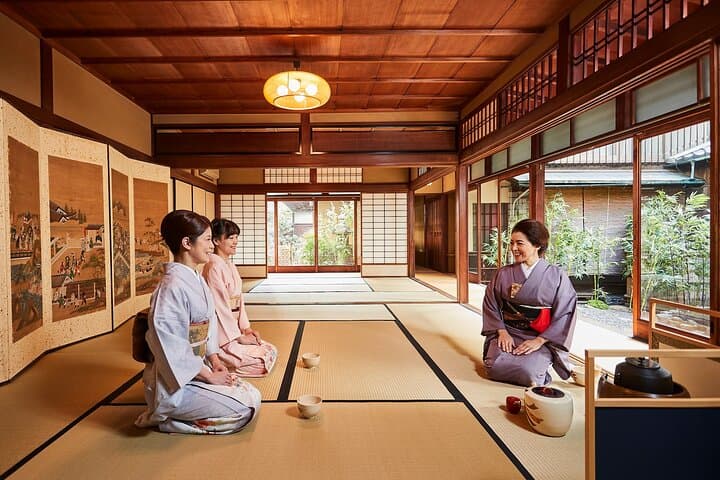 Kimono Tea Ceremony at Kyoto Maikoya, NISHIKI — photo 2