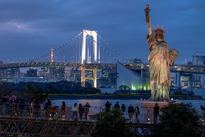 Tokyo City 1-Day Private Tour with Bilingual Driver
