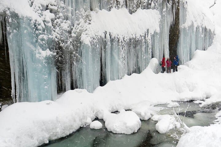 Icicle Trekking Experience in Nishiwaga Town Iwate Prefecture — photo 4