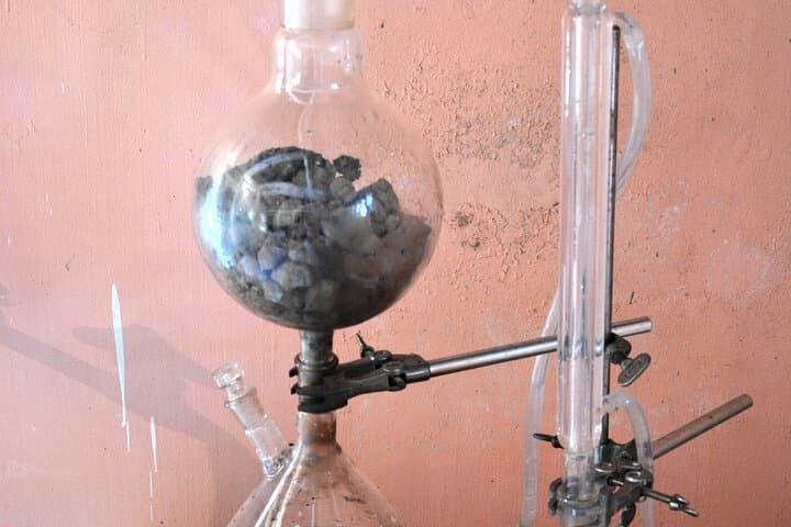 Distillation of Okinawa Herb Essential Oil and Herbal Water — photo 3
