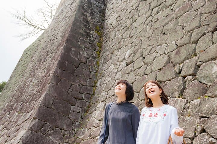 [Town walk] Stroll around Matsuyama Castle and enjoy local shopping — photo 4