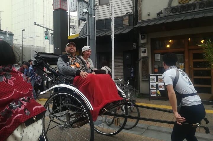 Cherry Blossom Highlights, Hamarikyu, Asakusa and Meiji Shrine — photo 11