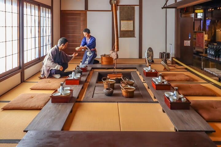 Sake Brewery and Japanese Life Experience Tour in Kobe — photo 7