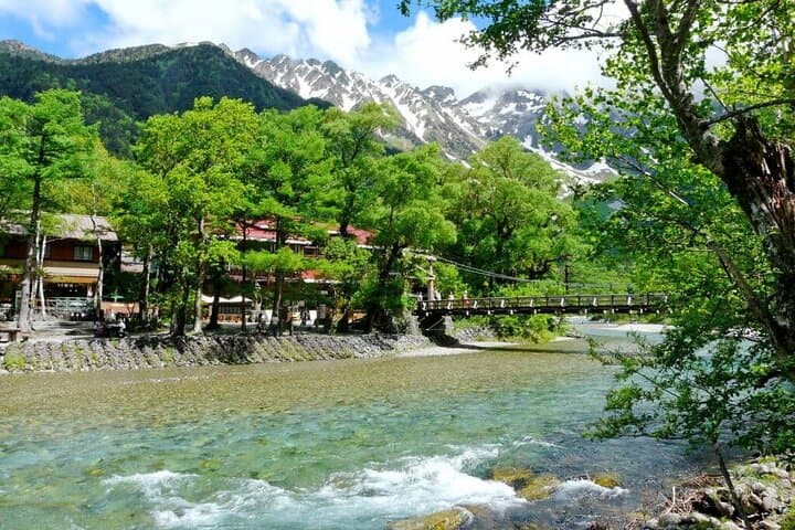 1-Day Tour from Nagano and Matsumoto Kamikochi & Matsumoto Castle — photo 2