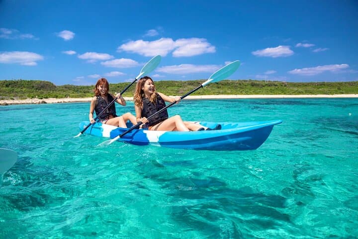 Okinawa Miyako Beach SUP or Canoe and sea turtle Snorkeling — photo 3