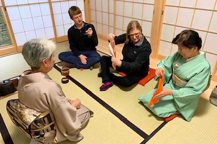 Kyoto Tea Ceremony with Kimono near Imamiya Jinjya Shrine — photo 6
