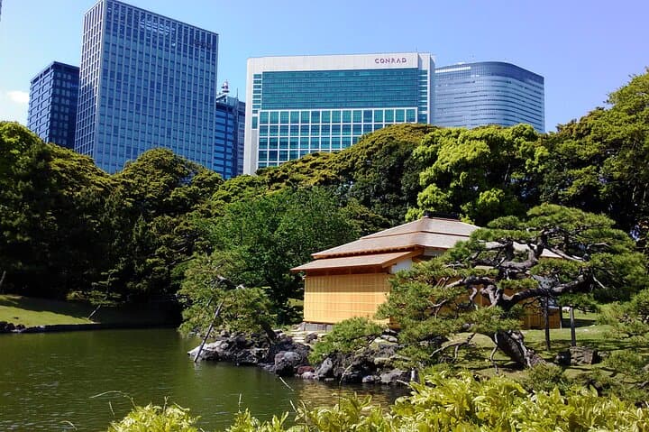 Hamarikyu Gardens — Japanese Garden Wellness Experience — photo 1