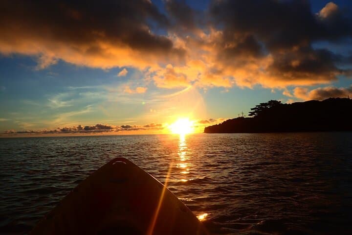 Okinawa Iriomote Sunset SUP or Canoe Tour in Iriomote Island — photo 11