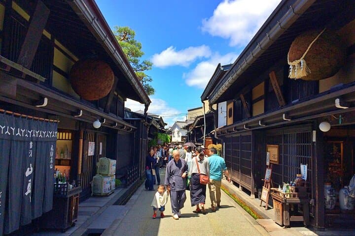 Shirakawago & Takayama Tour Kanazawa DEP: Driver Only, No Guide — photo 13