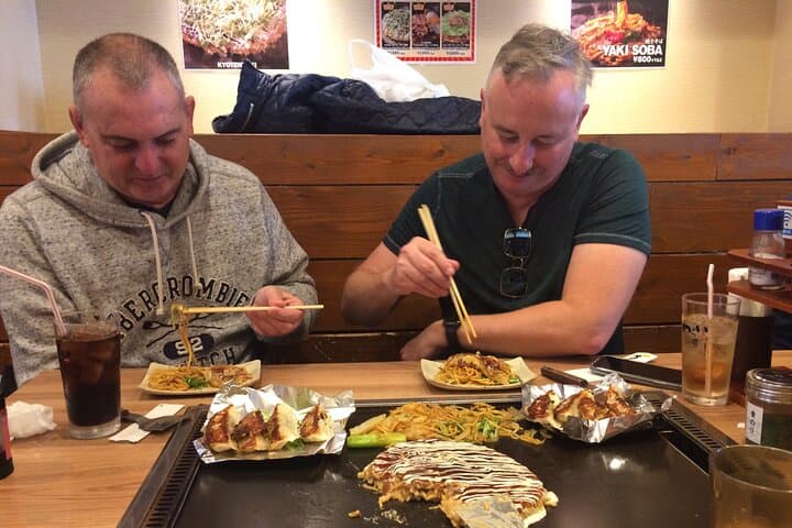 Osaka Food & Culture 6hr Private Tour with Licensed Guide — photo 4