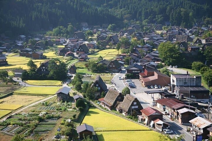 Shirakawago and Takayama 2 Days Tour from Nagoya — photo 2