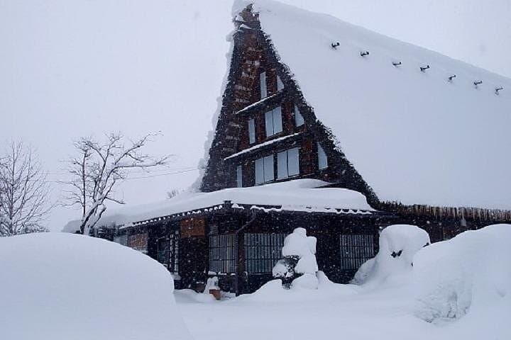 Shirakawago and Takayama 2 Days Tour from Nagoya — photo 12