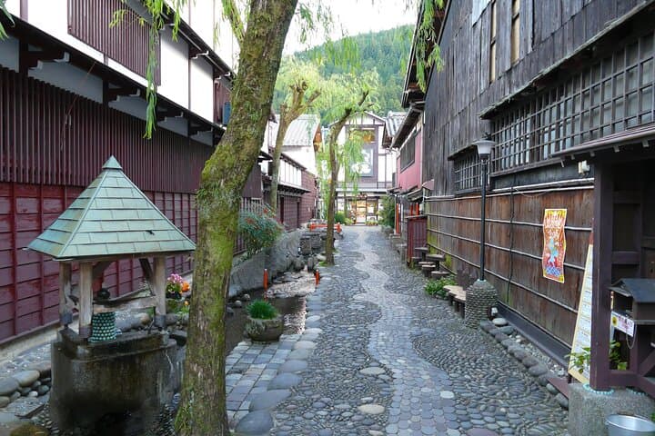 Gujo Hachiman All Must-Sees Full Day Private Tour with Government-Licensed Guide — photo 12