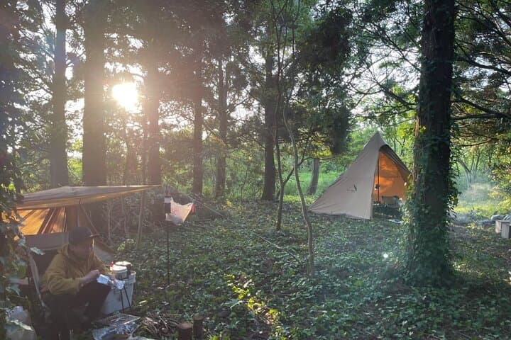 Take a boat out to enjoy some activities at a campsite on an uninhabited island — photo 2