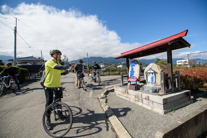 Private Electric Bike Tour & Soba Lunch — photo 10