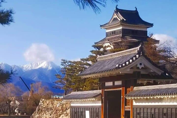 Matsumoto Castle Tour & Soba Noodle Experience — photo 2