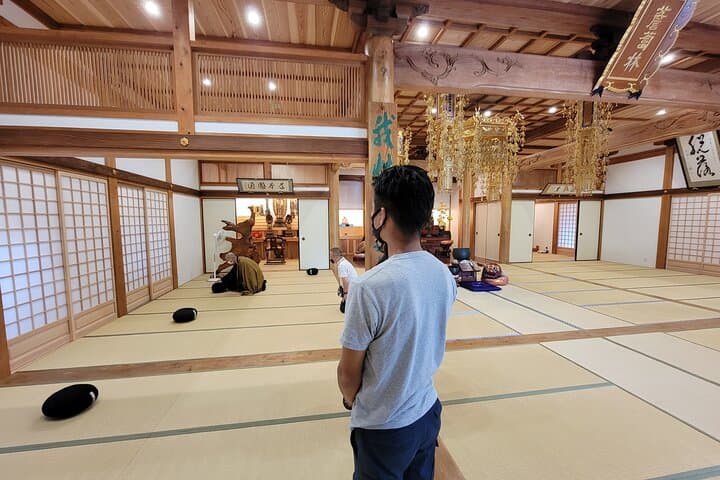 Experience Zen meditation or sutra copying, and enjoy vegetarian food with monk — photo 2