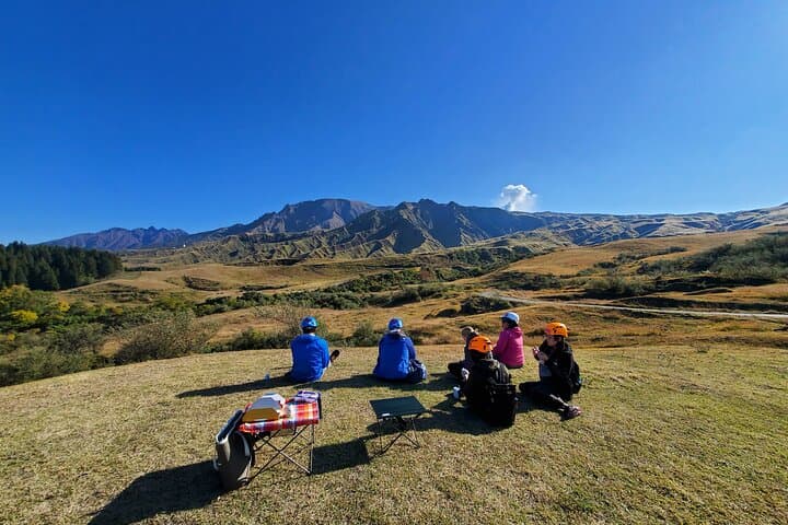 Private E-MTB guided cycling around Mt. Aso volcano & grasslands — photo 9