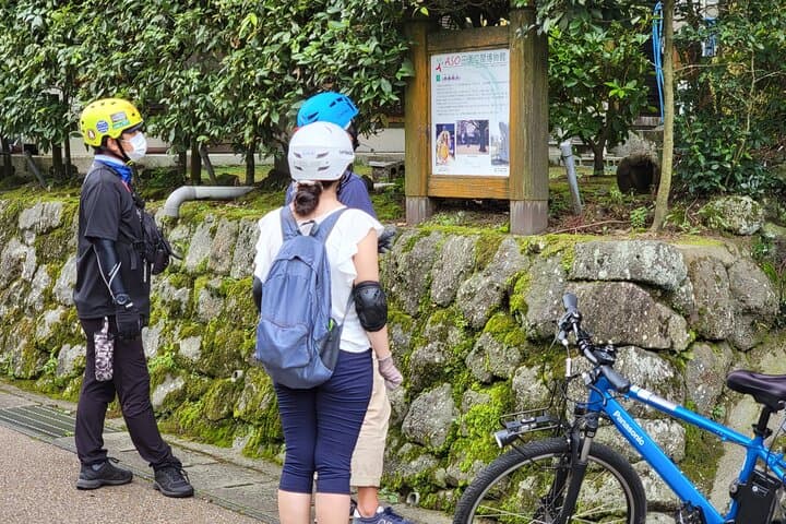Private E-MTB guided cycling around Mt. Aso volcano & grasslands — photo 11