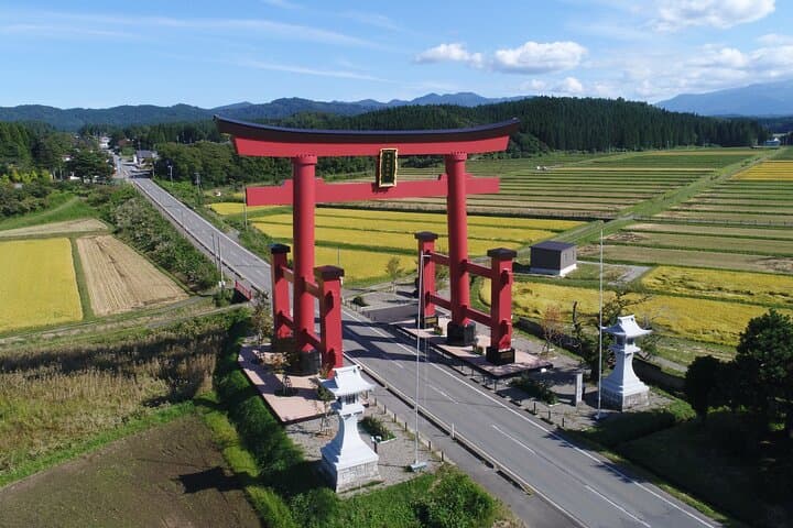 Tsuruoka & Dewa-Sanzan Full-Day Private Tour with Government-Licensed Guide — photo 6