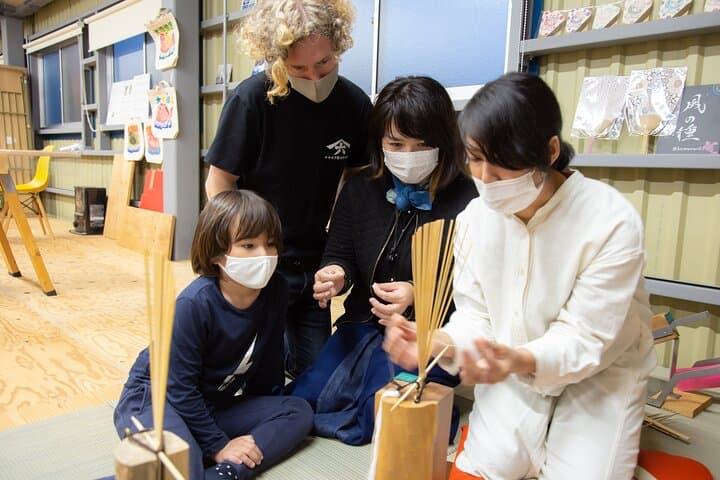 Private Marugame Uchiwa Fan Workshop using Paper or Fabric — photo 2