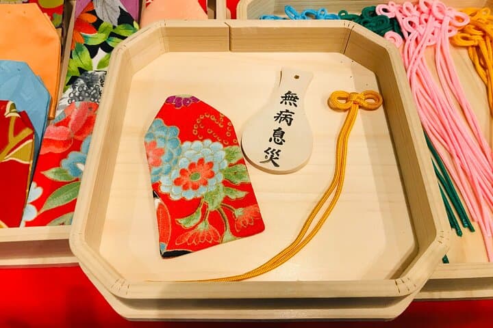 Original Omamori Charm Making Experience — photo 2