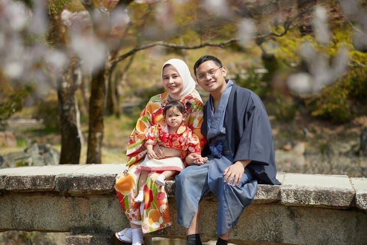 Private photo shoot & walk in Kyoto - Professional photo shoot — photo 9