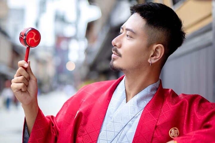 Traditional fashion men's kimono — photo 2