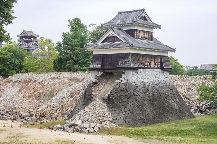 Kumamoto Castle tour, the symbol of earthquake reconstruction — photo 13