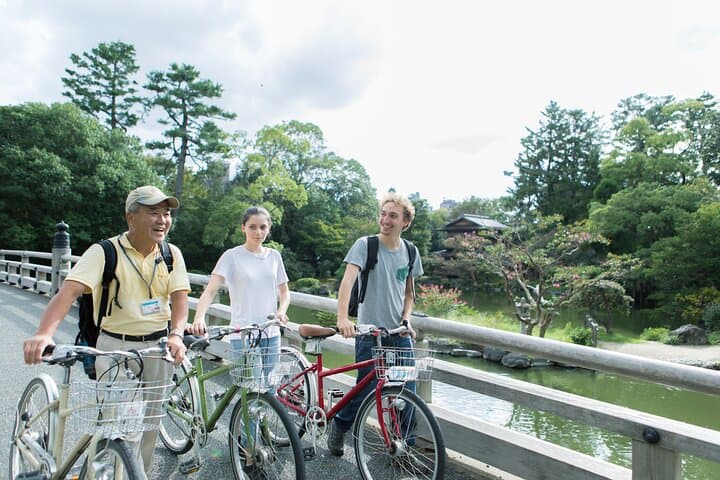 Private Kyoto Back Street Cycling Tour w. ENG-Speaking Guide — photo 4
