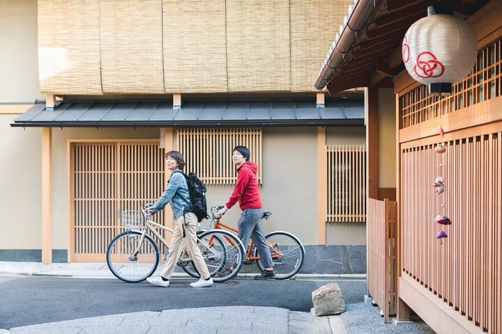 Private Kyoto Back Street Cycling Tour w. ENG-Speaking Guide — photo 6