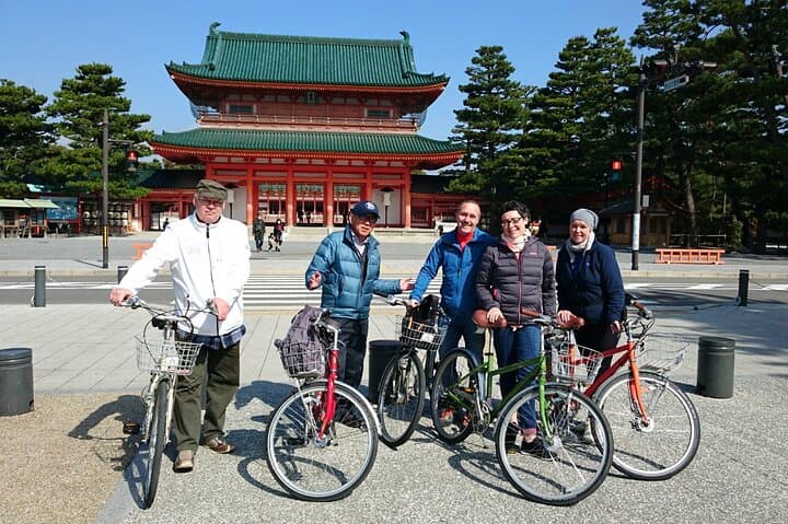 Private Kyoto Back Street Cycling Tour w. ENG-Speaking Guide — photo 7