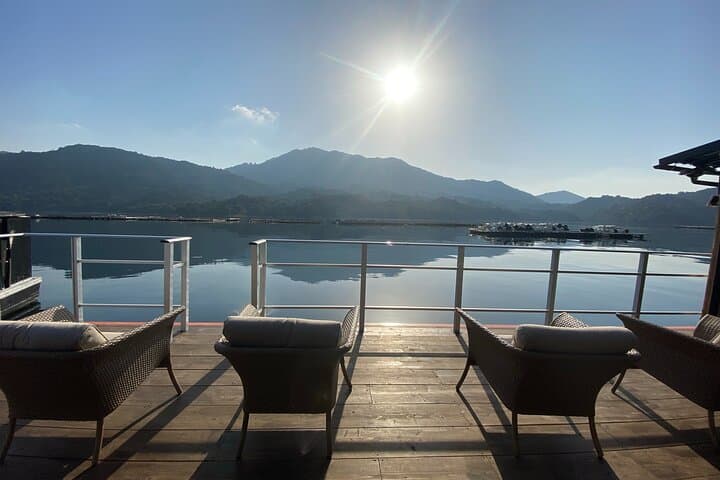 Lunch Cruise on HANAIKADA (Raft-Type Boat) with Scenic View of Miyajima — photo 6