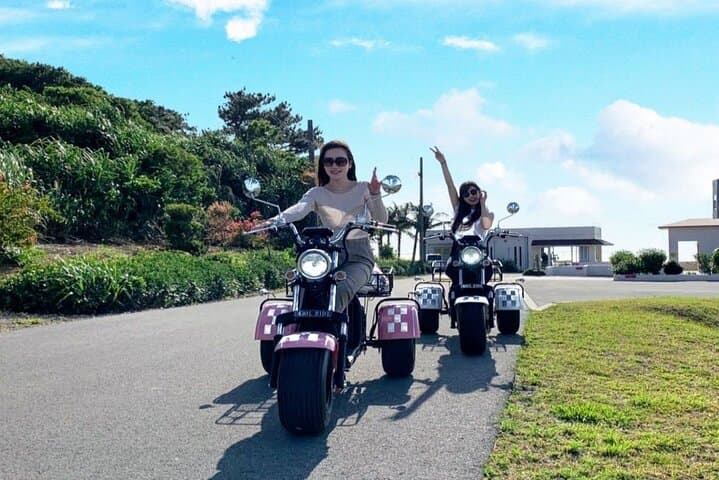 Kabira Bay Guided Tour by Electric Trike in Ishigaki Island, Okinawa — photo 2
