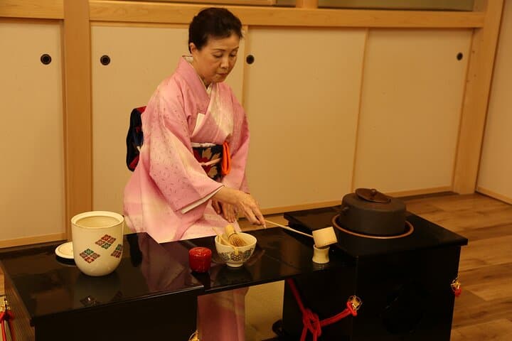 Practicing Zen through Japanese Tea Ceremony — photo 12
