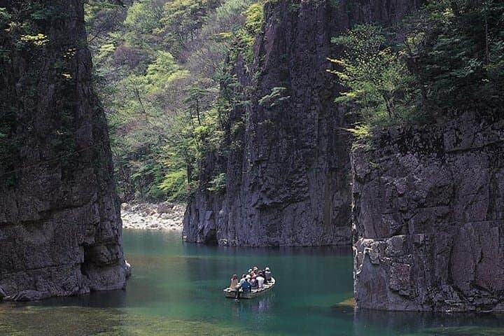 Private Sandankyo Valley Tour from Hiroshima with a Local Guide — photo 3