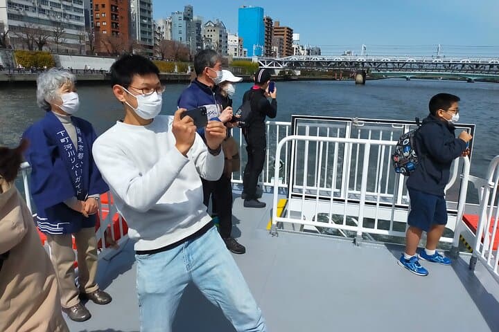 Tokyo Private Sightseeing Tour by Bike with Water Bus — photo 7