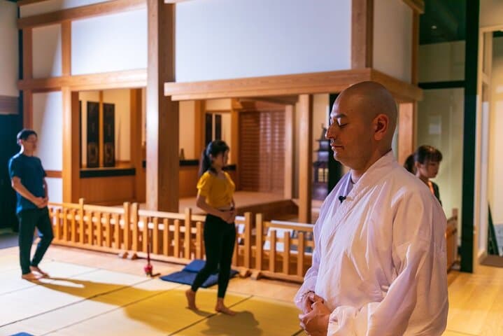 ZEN Meditation with a Japanese Monk in Odawara Castle — photo 11