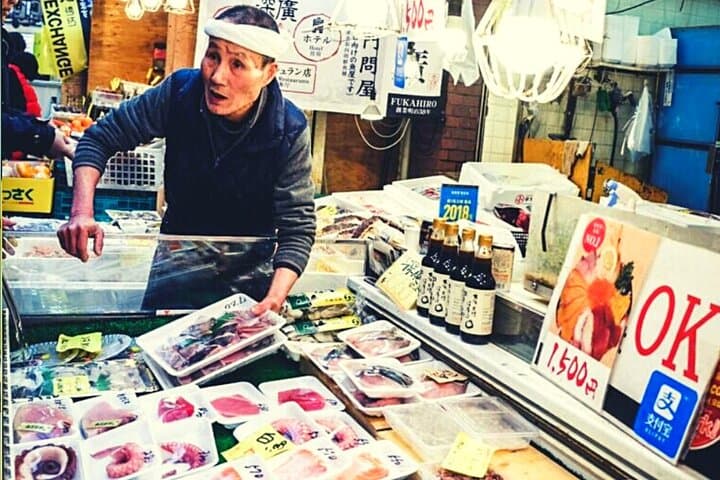 Kuromon Market Tour: All inclusive 6~8 Dishes & 3~4 samplings — photo 7
