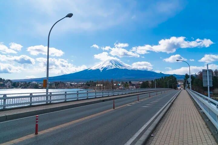 Mt. Fuji’s Fifth Station & Lake Kawaguchiko Cycling Tour — photo 7